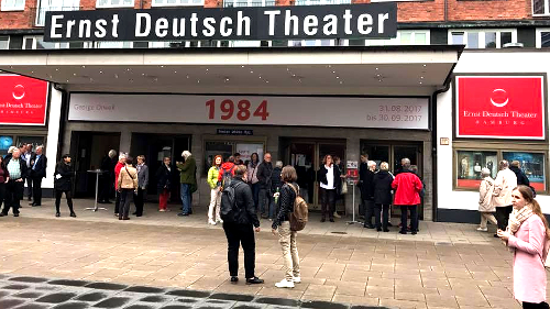 Ernst Deutsch Theater Hamburg schenkt FreiwilligenBörseHamburg Freikarten für Orwell 1984